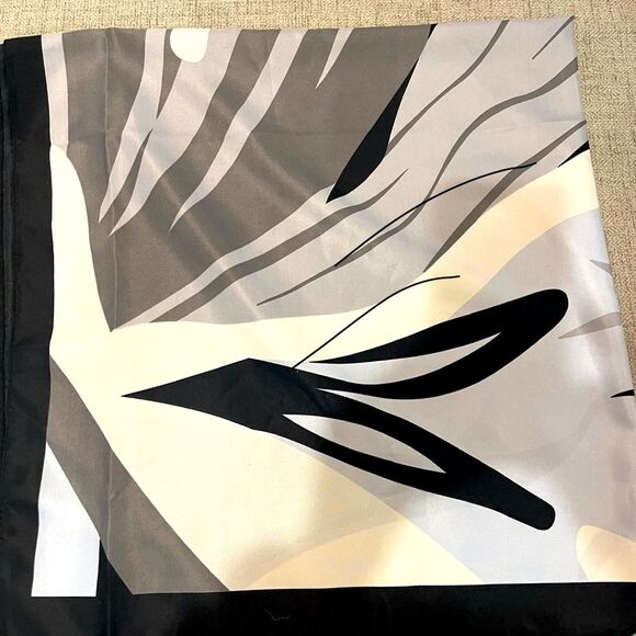 Women’s 90cm Twill Square Scarf Women Print Shawl Wraps - Picture 2 of 5